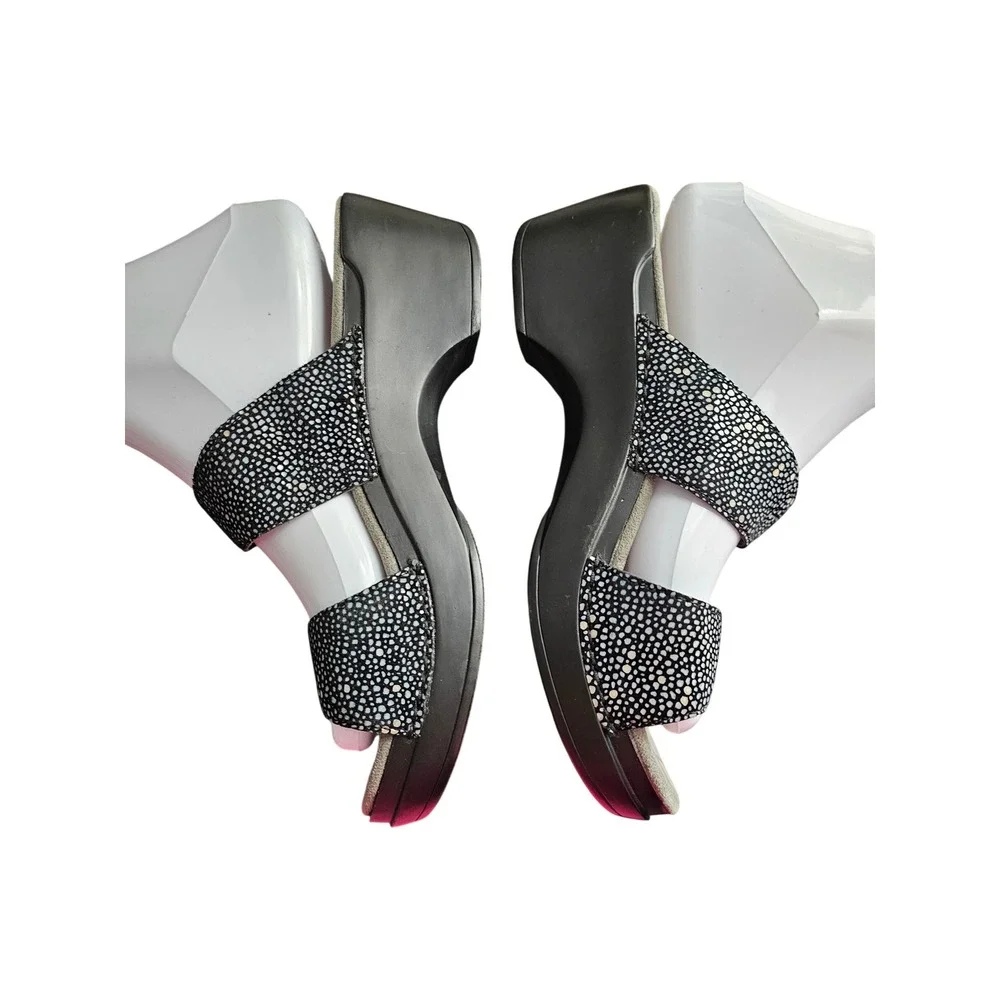 Dansko Sophie Wedge Black Dot Leather Slip On Sandals Size 39 US 8.5-9 - Picture 9 of 11